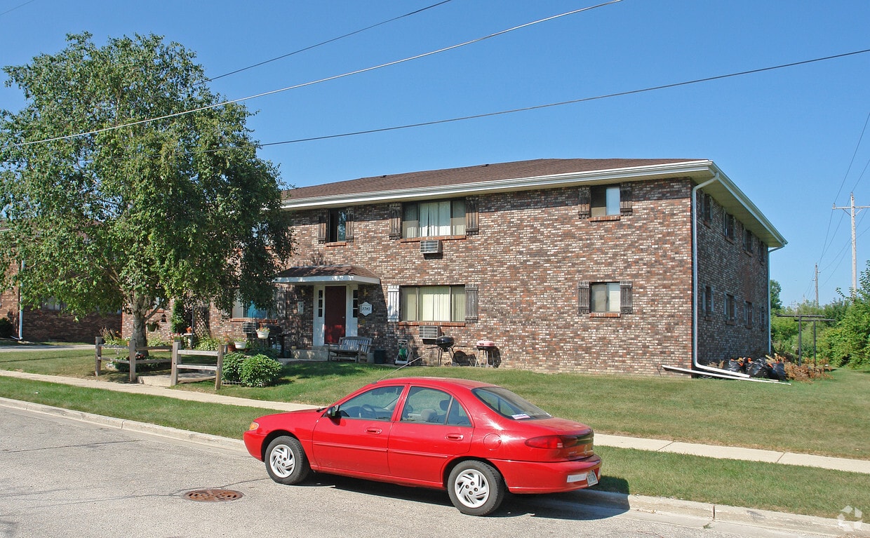 Primary Photo - 2740 87th St
