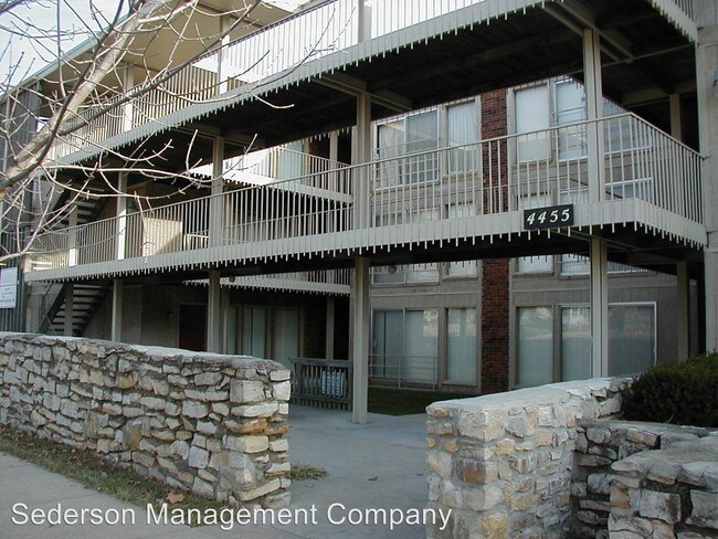 Foto del edificio - 4455 JEFFERSON St