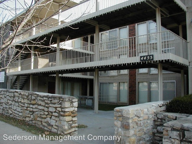 Building Photo - 4455 JEFFERSON St