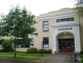 Building Photo - 650 W 12th Ave