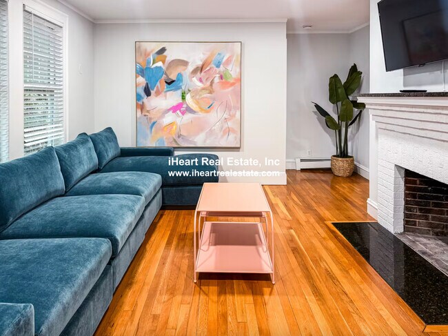Foto del edificio - 65-67 Saint James Cir. Unit 1