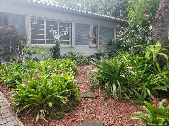 Building Photo - 125 NE 110th St