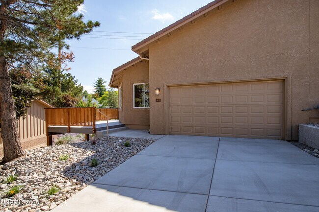 Foto del edificio - 1460 Copper Point Cir