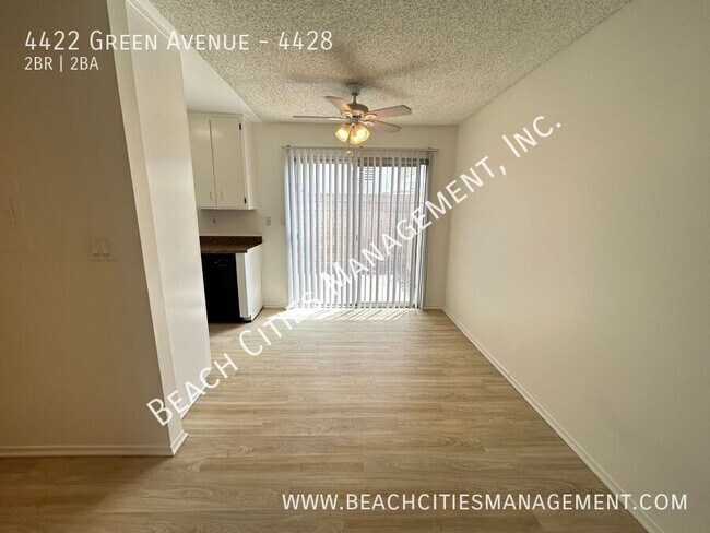 Foto del edificio - 4422 Green Ave