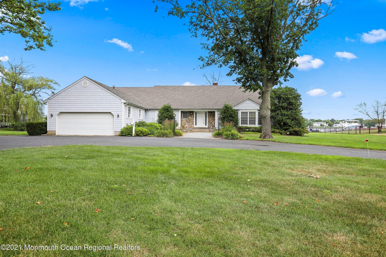 92 Goose Neck Point Rd, Oceanport, NJ 07757 House Rental in Oceanport, NJ