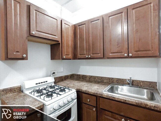 Foto del edificio - 5417 N Kenmore Ave