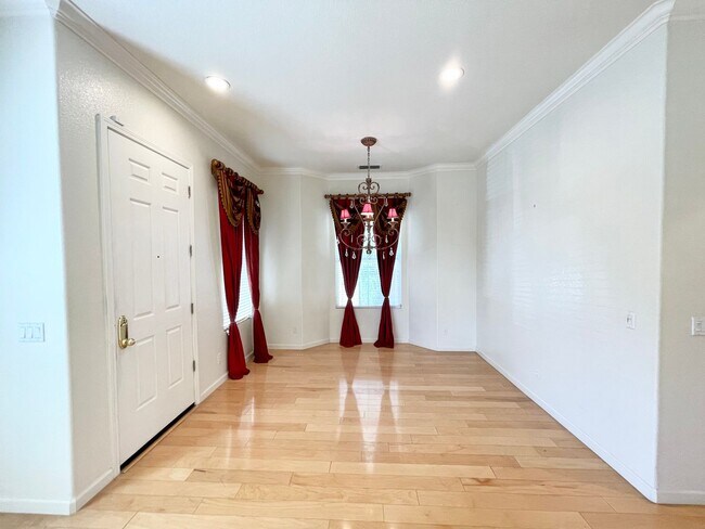 Foto del edificio - Perfect Shape Pleasanton Single Family Home