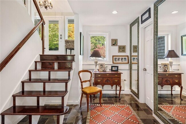 Foto del edificio - 140 Connection St