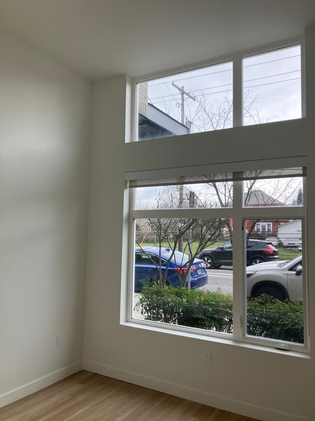 Building Photo - Solace