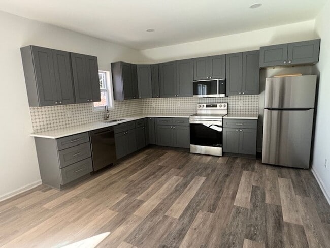 Foto del edificio - 20 Sanford Ave