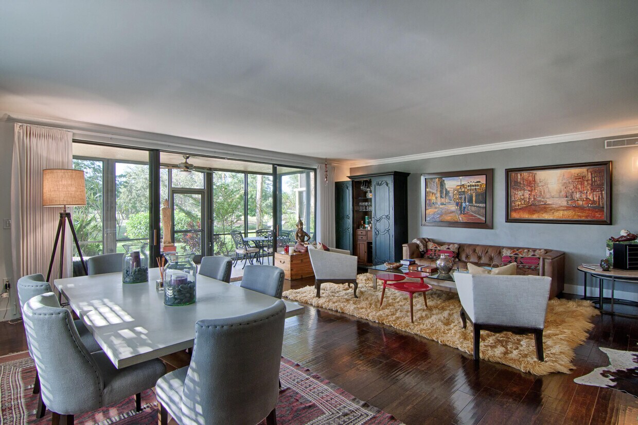 Foto principal - 2735 Polo Island Dr