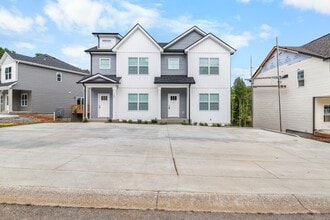 Building Photo - 409 Cook Dr