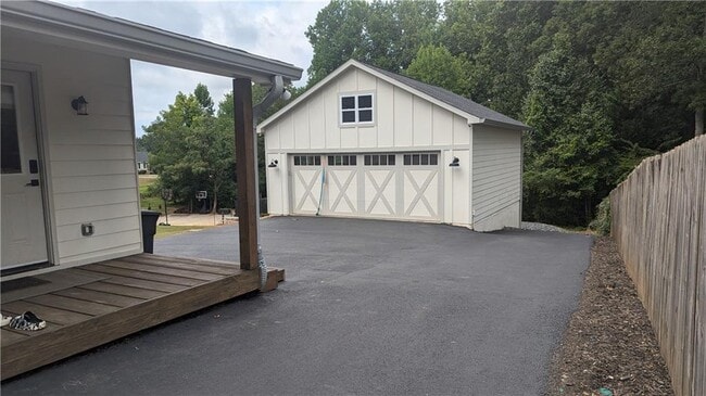 Building Photo - 4360 Old Hamilton Mill Rd