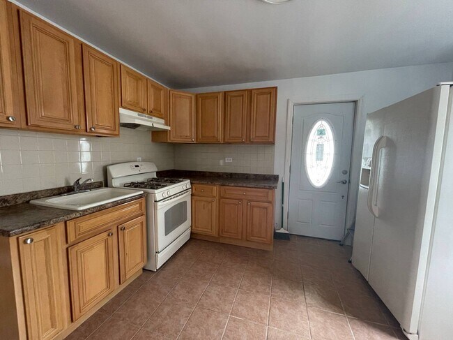 Building Photo - 229 Burgher Ave
