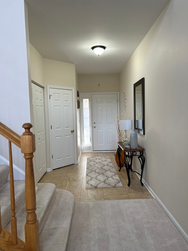 Building Photo - 2265 Pembridge Dr