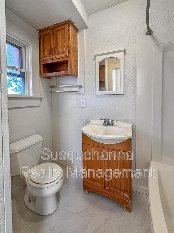 Foto del edificio - 537 Woodward St