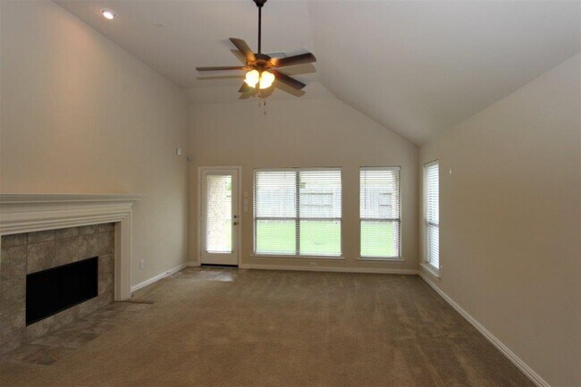 Foto del edificio - 8902 Peach Oak Crossing