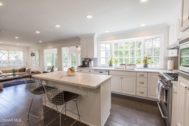 Foto del edificio - 4080 Meadowlark Dr