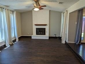 Building Photo - 2025 Gardanne Ln