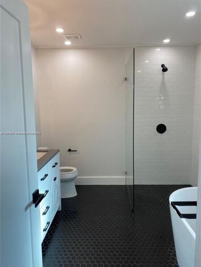 Foto del edificio - 6327 SW 44th St