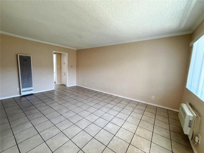 Foto del edificio - 8371 Northgate Ave