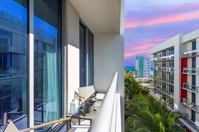 Building Photo - 777 N Ocean Dr