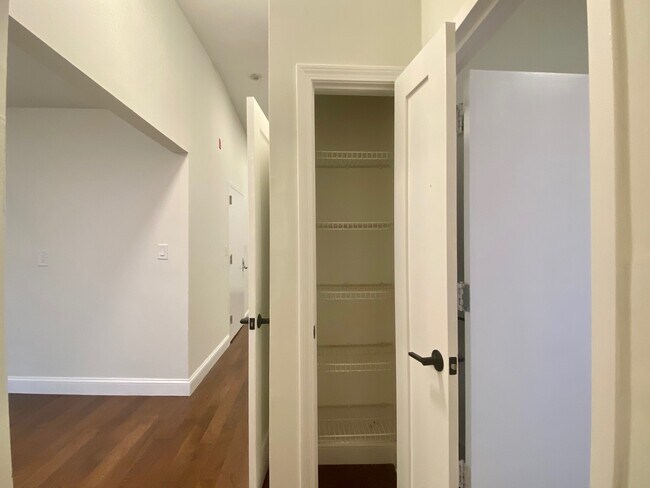 Building Photo - 533 Massachusetts Ave