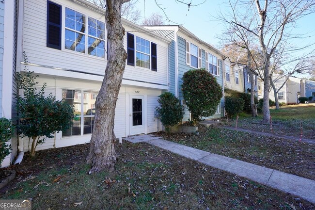 Foto del edificio - 5702 Wells Cir