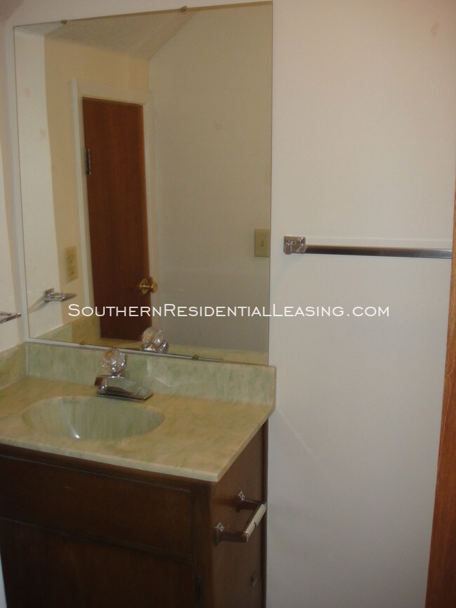 Download 4 zimmer wohnung in fort walton beach Desktop Wallpaper