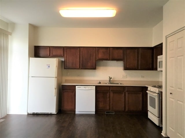 Building Photo - 4105 Dillon St