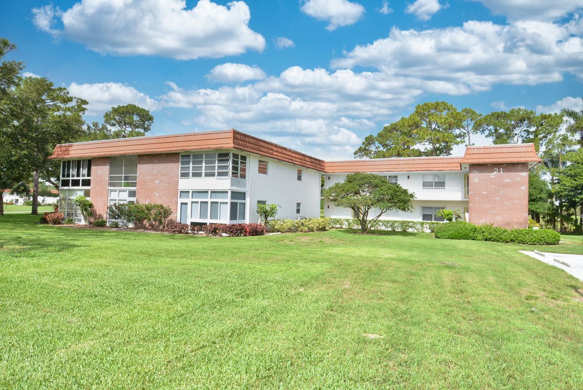 Foto principal - 1225 NW 21st St