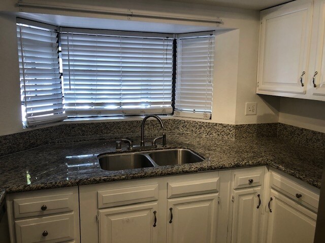 Foto del edificio - 3944 Edgemoor Way