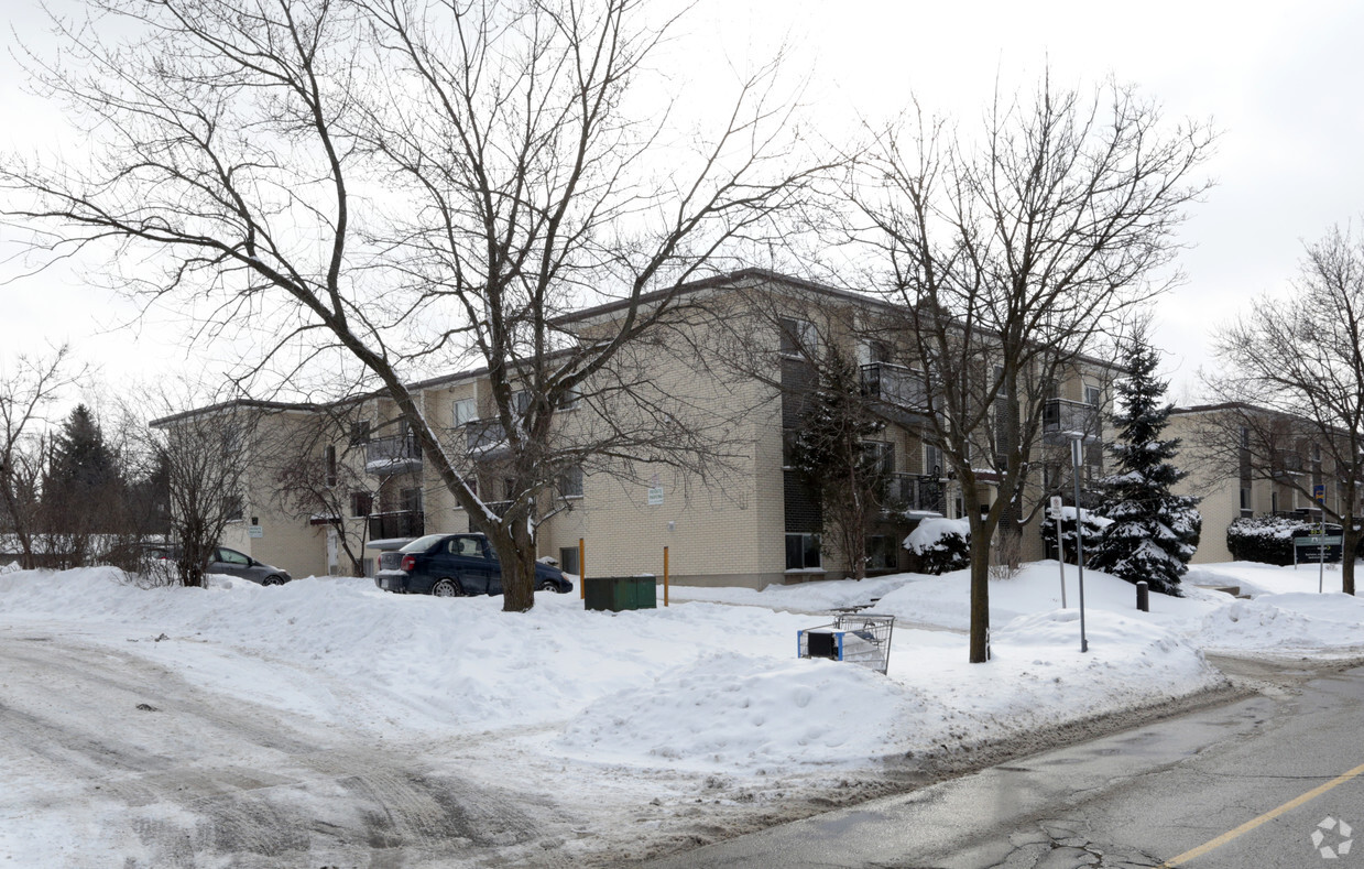 Building Photo - 93 Westwood Dr