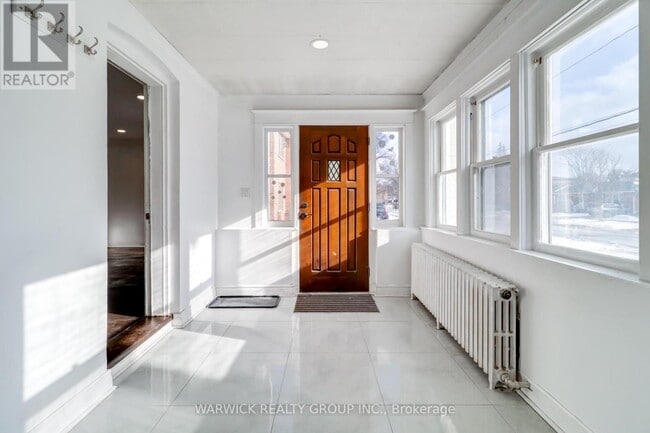 Building Photo - 74 Norseman St