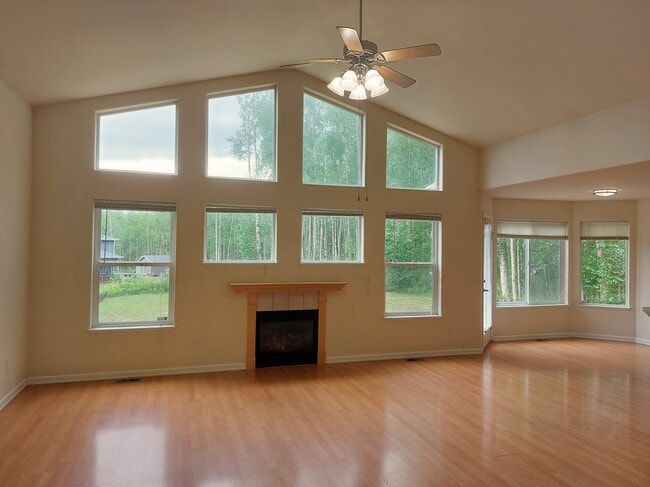 Living Room - 1120 W Bold Peak Cir