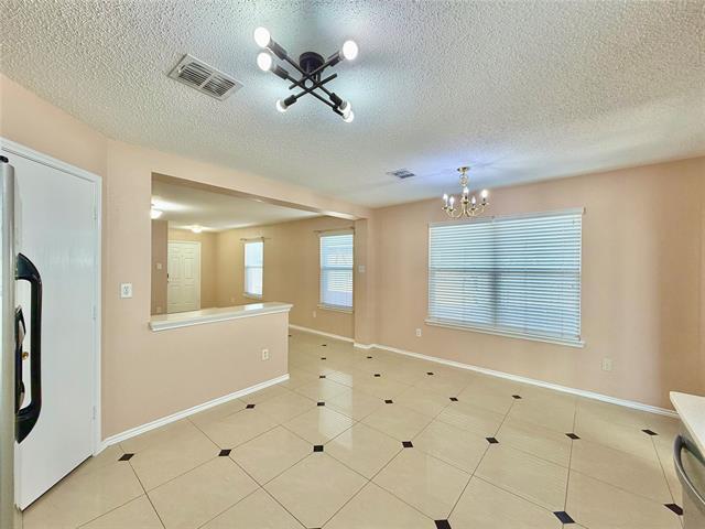 Foto del edificio - 7409 Cresswell Dr
