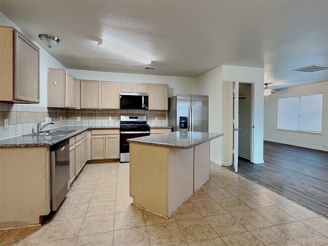 Building Photo - 11806 Skydale Dr