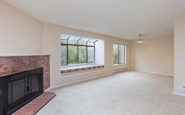 Foto del edificio - 2 Bedroom 1.75 Bath Condo - Lynnwood W/S/T...