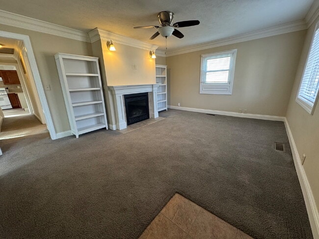 Building Photo - CHATHAM CHARM?! YES, PLEASE.