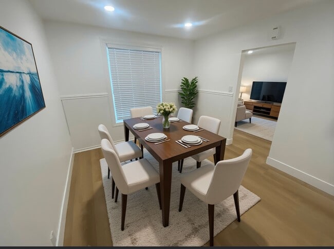 Building Photo - Stunning Redesigned Coastal San Francisco Residence with Modern Finishes/ 3 Bedroom & 1 Bathroom/...