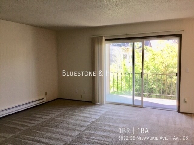 Foto del edificio - 5812 SE Milwaukie Ave
