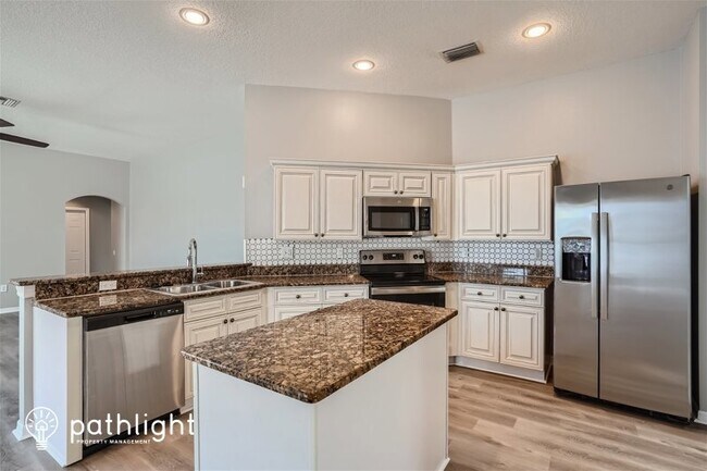 Foto del edificio - 22035 Yachtclub Terrace