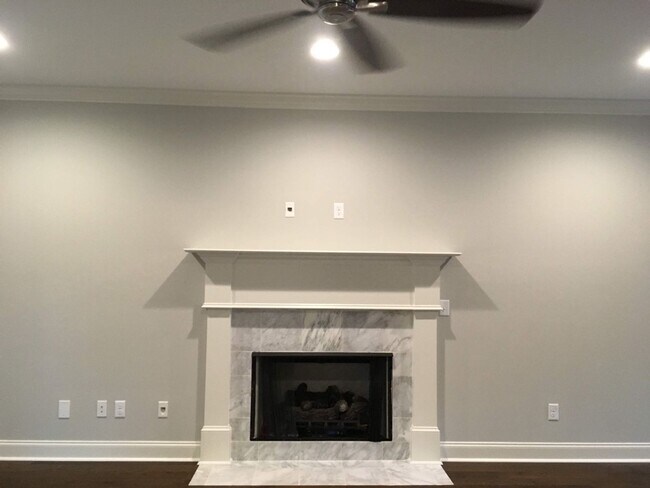 Foto del edificio - Charming 3 Bedroom available in Auburn!