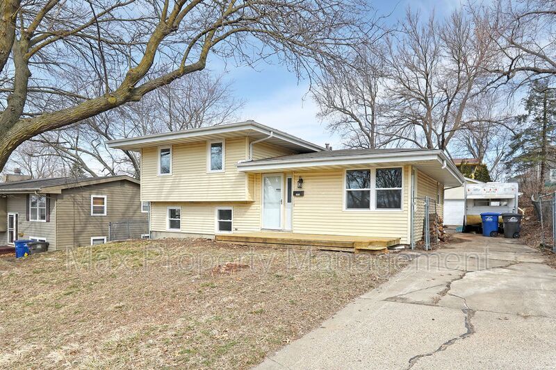2428 Richmond Ave, Des Moines, IA 50317 House Rental in Des Moines