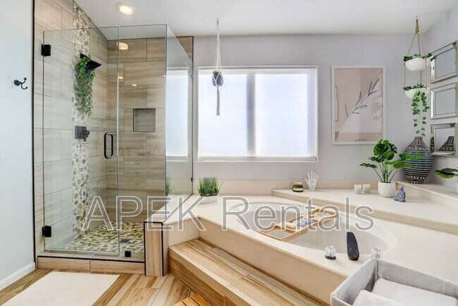 Building Photo - 79150 Ocotillo Dr