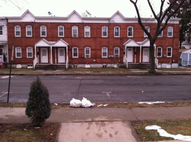 Primary Photo - 50-56 N Essex St