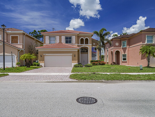 Building Photo - 5605 Spanish River Rd
