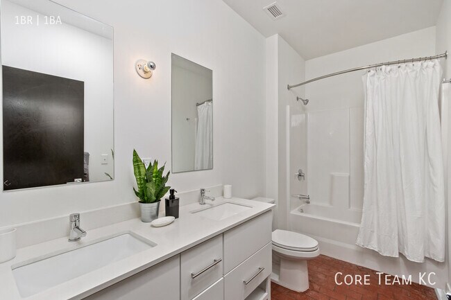 Foto del edificio - 1180 E 30th St