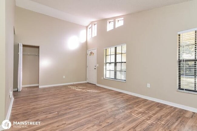 Building Photo - 8153 Philatelic Dr, Spring Hill, FL 34606