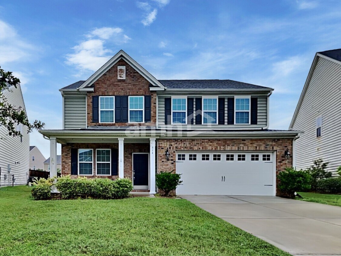 Primary Photo - 614 Redbud Ln